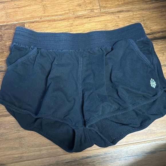 Free people black shorts - Picture 1 of 3